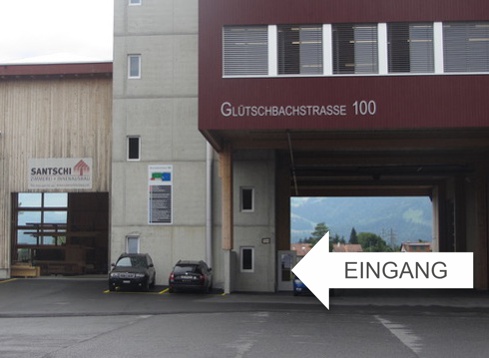 Eingang der Kinderpraxis Uetendorf