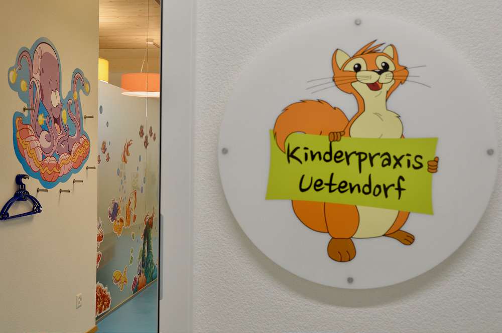 Eingang Kinderpraxis Uetendorf